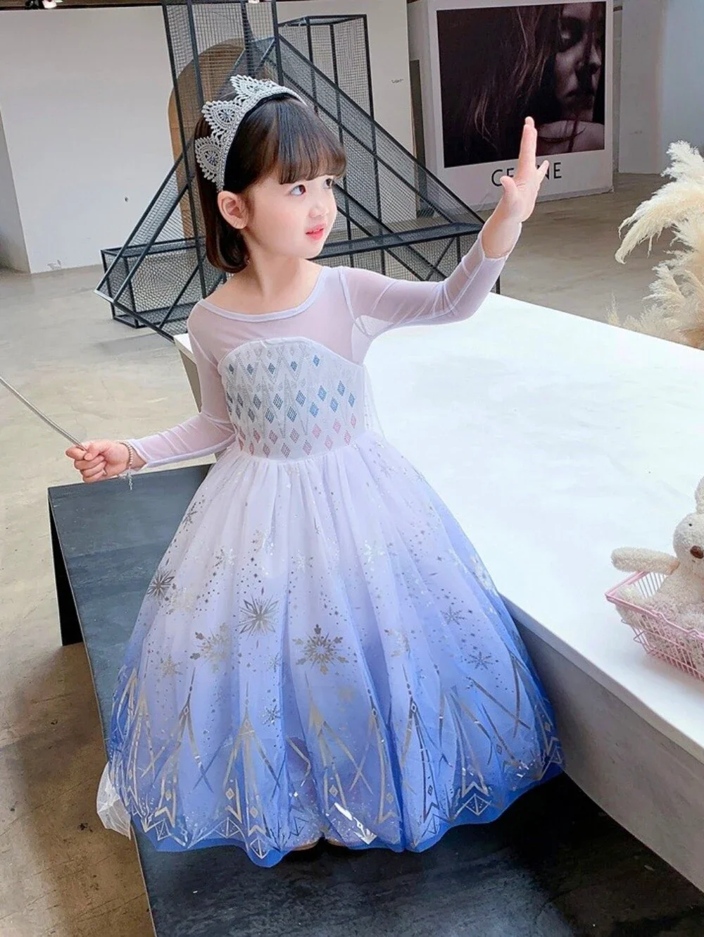 N/A beautiful gown